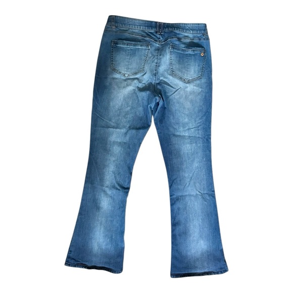 Democracy Women's Classic Blue Flare Jeans - Picture 2 of 8